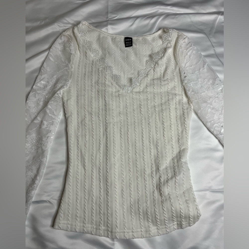 Long sleeve lace top size XS